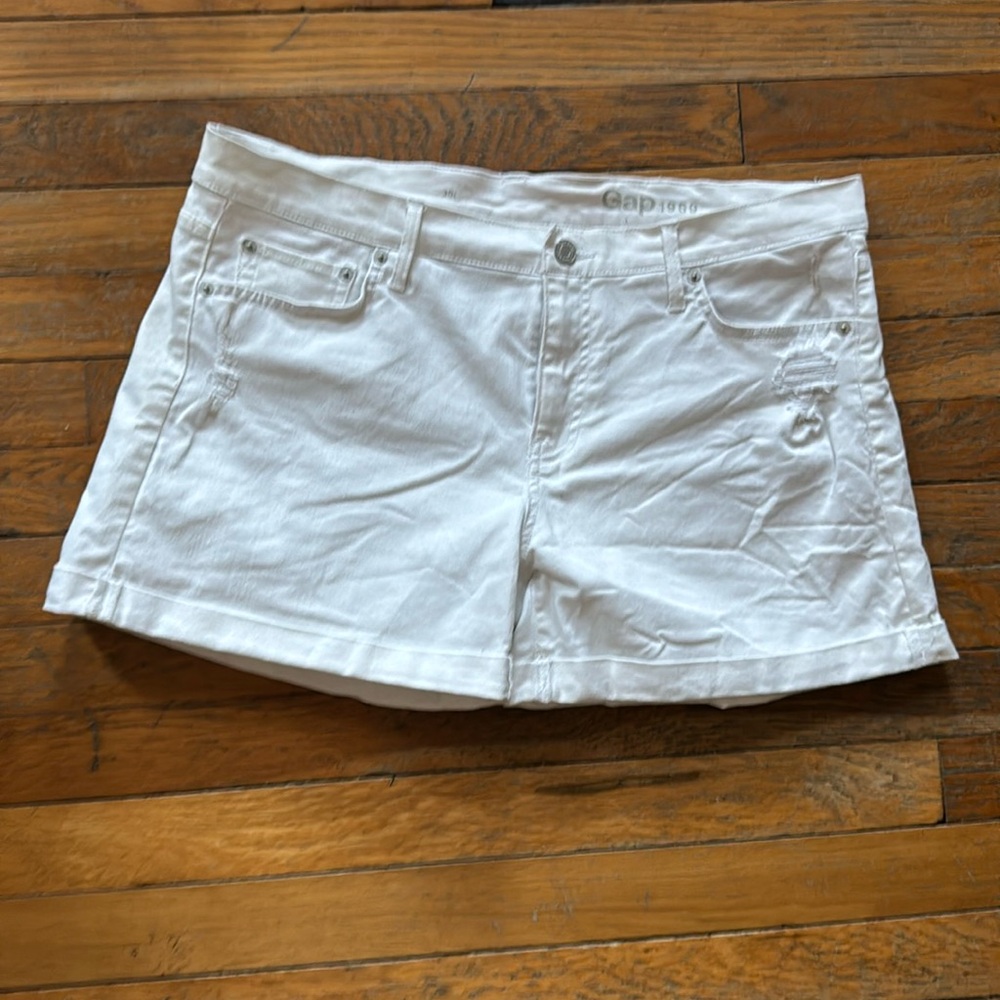 NWOT GAP White Denim Shorts - Mid Rise Classic Cutoffs